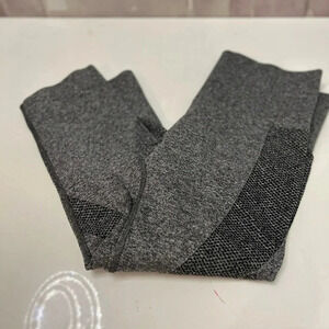 . Lorna Jane Activewear Capri Leggings xS